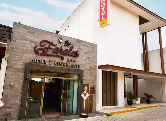 Hotel Los Faroles